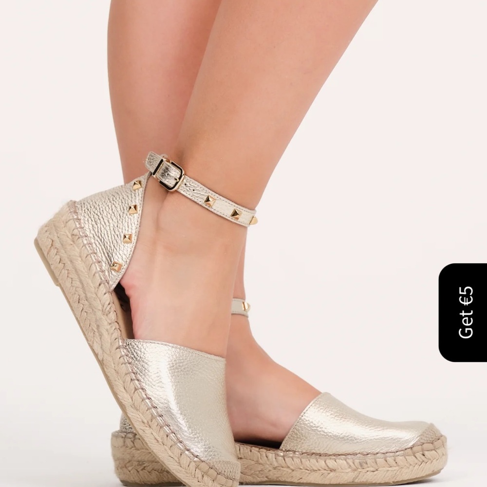 Fabiola’s espadrilles
